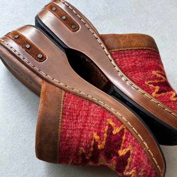 Born Bandy Clogs - Southwest Handwoven Blanket Red - Womens Size 7/38 - Picture 9 of 10